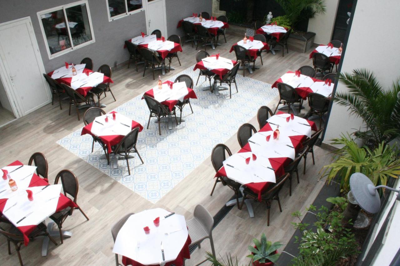 Hotel Les Italiens بيسكاروس المظهر الخارجي الصورة