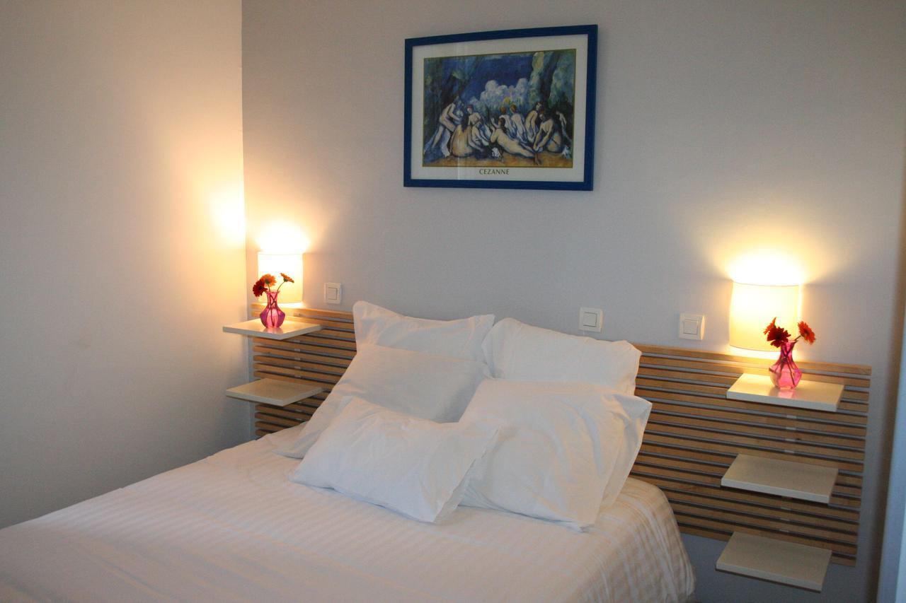 Hotel Les Italiens بيسكاروس الغرفة الصورة